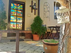 thumbnail: Courtyard