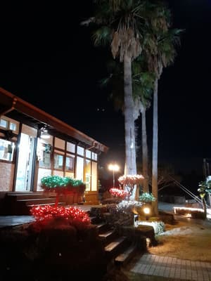 thumbnail: Front of property - evening/night