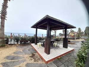 thumbnail: Exterior