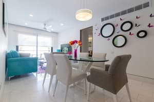 thumbnail: In-room dining