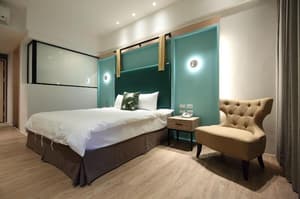 thumbnail: Room