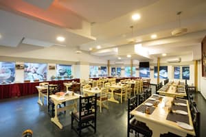 thumbnail: Restaurant