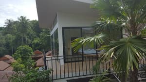 thumbnail: Exterior detail