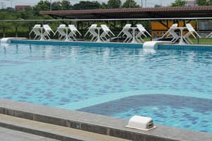 thumbnail: Outdoor pool