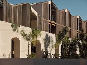 thumbnail: Exterior