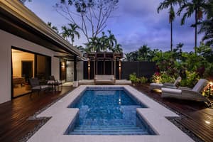 thumbnail: Exterior