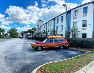 Destiny Palms Hotel Maingate West