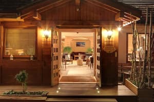 thumbnail: Property entrance