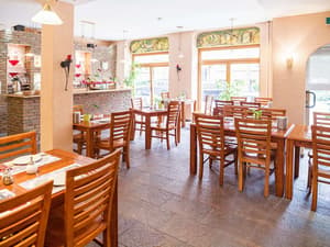 thumbnail: Breakfast area