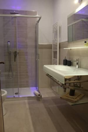 thumbnail: Bathroom shower