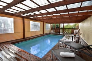 thumbnail: Pool