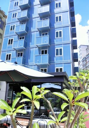 thumbnail: Front of property