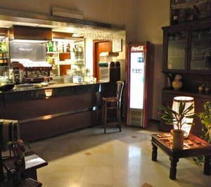 thumbnail: Bar (on property)
