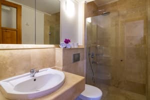 thumbnail: Bathroom sink