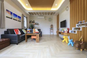 thumbnail: Interior