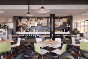 thumbnail: Restaurant