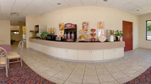 thumbnail: Breakfast area