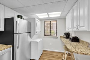 thumbnail: In-room dining