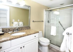 thumbnail: Front of property