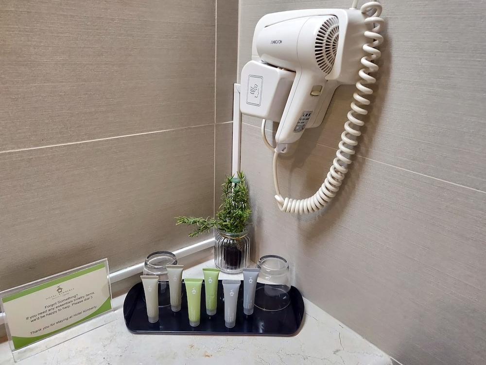 Bathroom amenities