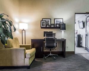 thumbnail: Business center