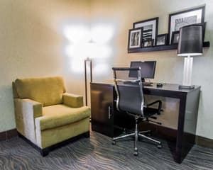 thumbnail: Business center