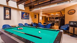 thumbnail: Bar (on property)