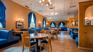 thumbnail: Breakfast area