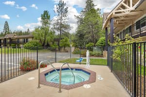 thumbnail: Outdoor pool