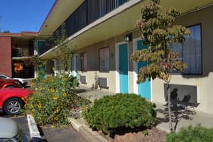 thumbnail: Front of property