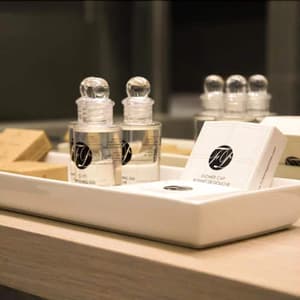 thumbnail: Bathroom amenities