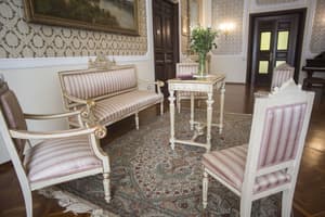 thumbnail: Interior
