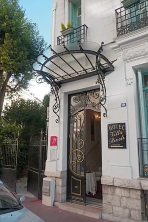 thumbnail: Property entrance