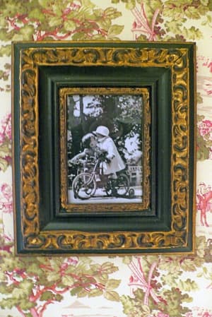 thumbnail: Interior detail