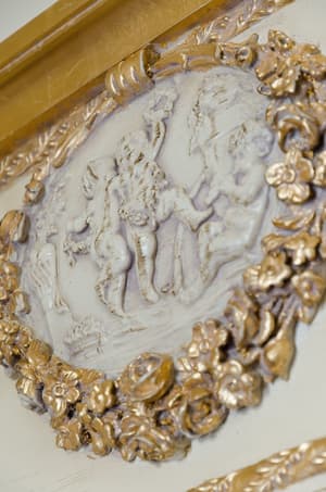 thumbnail: Interior detail