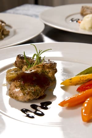 thumbnail: Restaurant