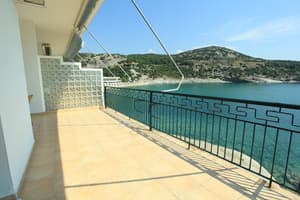 thumbnail: Balcony
