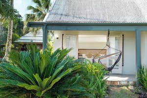 thumbnail: Exterior