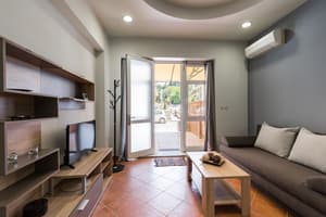 thumbnail: Living room