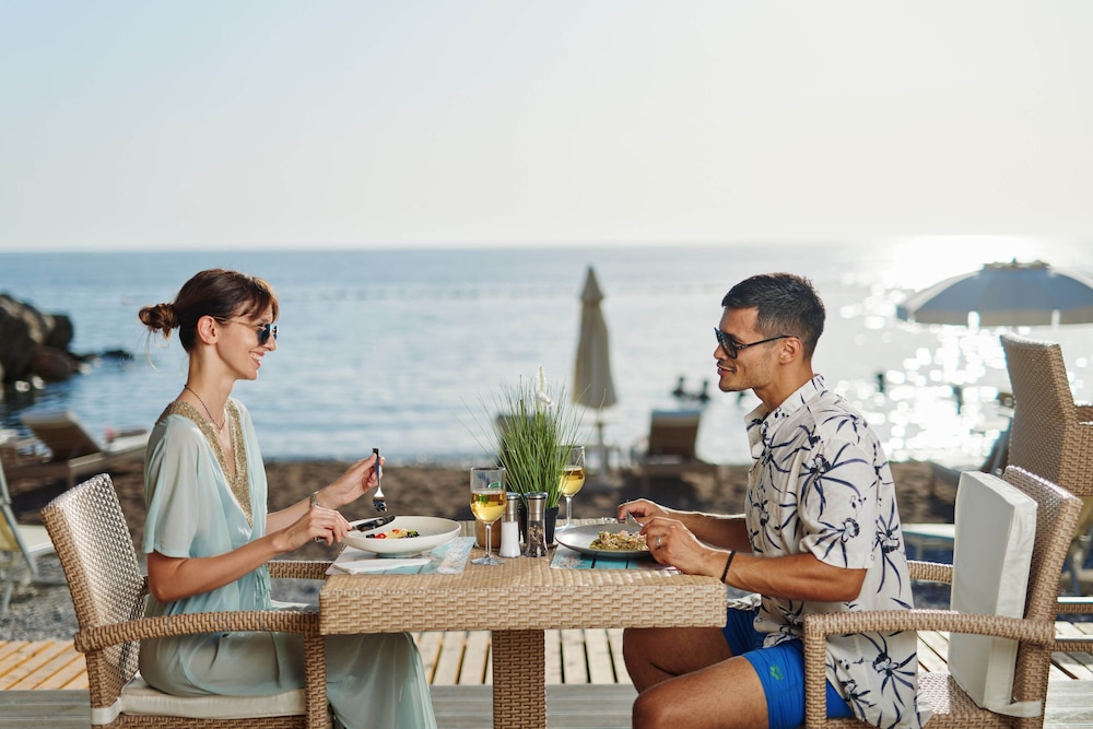 Beach bar