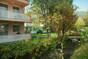 thumbnail: Exterior