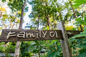 thumbnail: Front of property