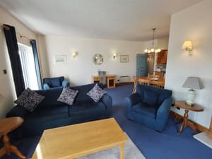 thumbnail: Living area