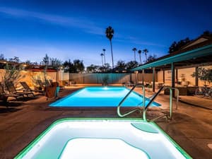 thumbnail: Pool