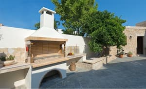 thumbnail: BBQ/picnic area