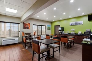 thumbnail: Breakfast area