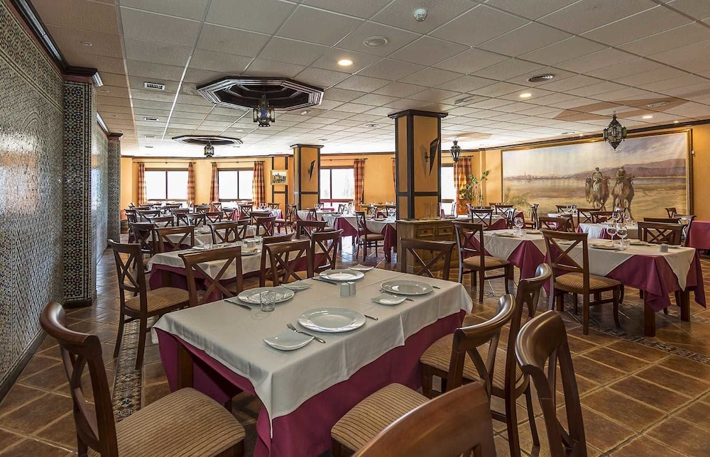 Restaurant-cafeteria