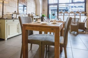 thumbnail: Breakfast area