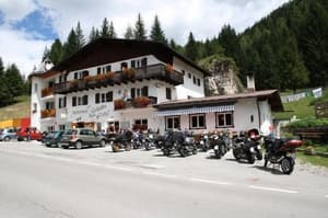 thumbnail: Exterior