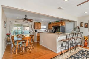 thumbnail: In-room dining